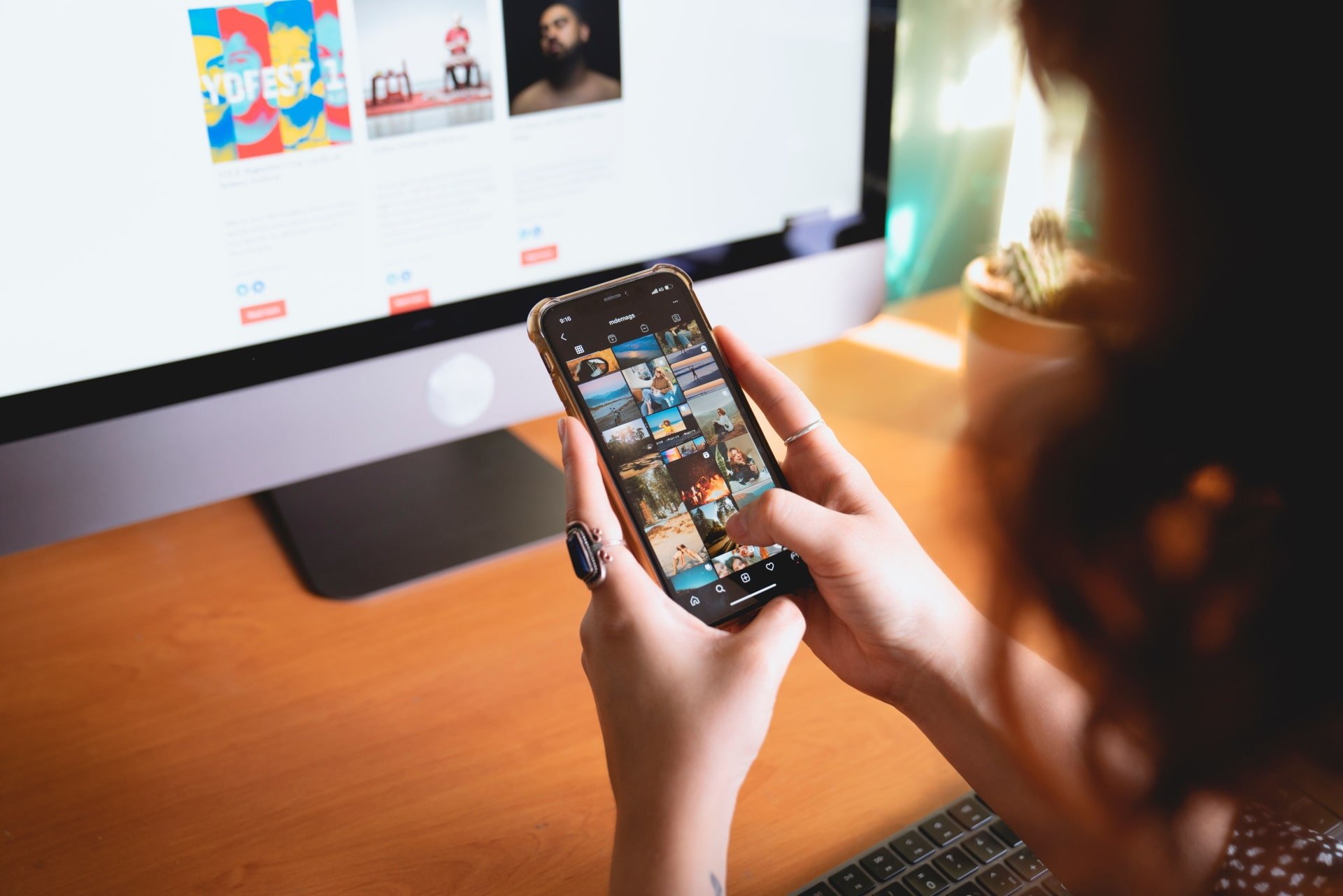2020: 14 nuovi profili sui social media al secondo